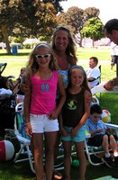 Elana Addleson with Daughters Erin and Tori
